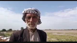 پیرمرد خوزستانی: لودر شرکت نفت زمین کشاورزی و روستایمان را نجات داد
