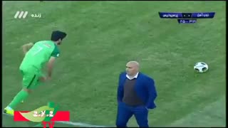 خلاصه بازی  ذوب‌آهن پرسپولیس (۰-۰) لیگ برتر ۹۷-۹۸ هفته ۲۶