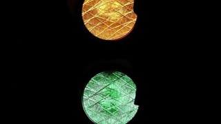 10 Ghanone talaie bray zendegie shad    ده قانون طلائی برای یک زندگی‌ شاد