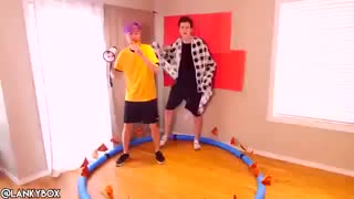 نمیدونم بگم کاور یا مسخره کردنKill This Love بلک پینک توسط  آدام و جاستین