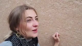 تفریحات دختر توریست در ایران