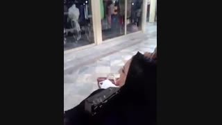 صدلی زیبای زن محجبه