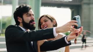 نقد و بررسی دوربین دیجیتال Polaroid Pop: عکاسی کن، چاپ کن، خاص باش