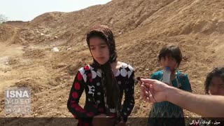 سیل، کودک، آوارگی