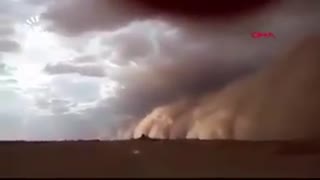 تصاویری از طوفان شن در عراق که ۵ کشته و 130 زخمی برجای گذاشت