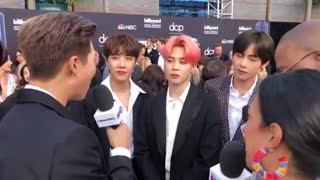 BTS Show Off Friendship Bracelets with Halsey & Dance to Ciara on The 2019 BBMAs Red Carpet - YouTube
