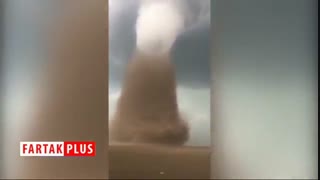 گردباد غول پیکر مخوف با سرعت تخمینی ۹۰ کیلومتر بر ساعت