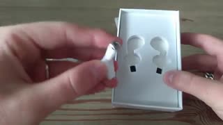 نقد و بررسی هدفون بی سیم مدل HBQ-I7