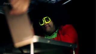 دورهمی هیجانی در ارتفاعات سمنان با پاوربانک های انرجایزر (شارژر همراه)