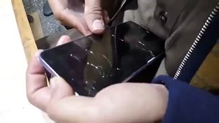 تعویض گلس گوشی سامسونگ گلکسی J8