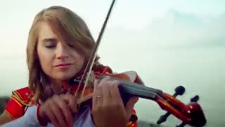 کاور ویولن آهنگ معروف انیمه‌ی هنر شمشیرزنی آنلاین Sword Art Online از Taylor Davis