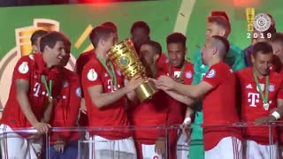 جشن قهرمانی بایرن مونیخ در جام حذفی آلمان