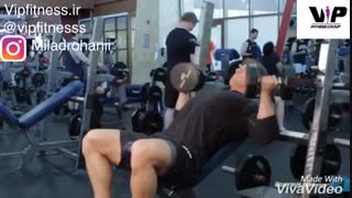 پرس بالا سینه با دمبل موازی مچ به داخل