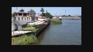 شهر نیلوفرهای آبی