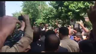 حضور دکتر احمدی نژاد در راهپیمایی روز قدس و استقبال مردم