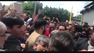 بدرقه پرشور دکتر احمدی نژاد پس از راهپیمایی روز قدس ترمیم لبخند لثه‌ای