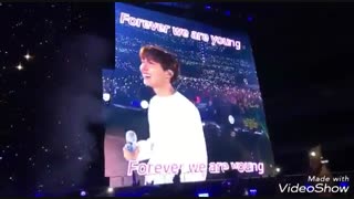 فن چت آهنگ فوق العاده young forever توسط آرمی ها و سورپرایز کردن پسرای بی تی اس(speak yourselff/concert/BTS/ARMY/fancam)