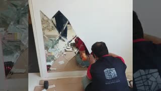 مراحل نصب تایل آینه ای طرح الماس