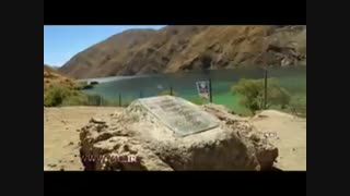 شناگران و گردشگران عزیز لطفا در دریاچه گهر شنا نکنید چون حتی جنازه‌تان پیدا نمی‌شود