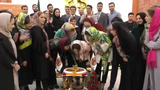 آموزشگاه زبان آینده -جشن باشکوه 25 سالگی - بیش از ربع قرن درخشش