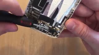 آموزش تعویض فلت ولوم آیفون 6