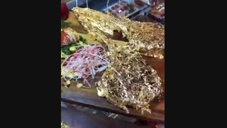 سرو استیک طلا در رستوران های شمال تهران!