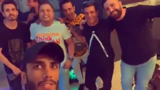 دانلود آهنگ مهراد جم شیک و پیک