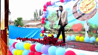 اجرای برنامه هنری تقلید صدای خوانندگان (سامان طهرانی)