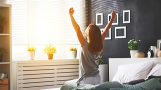 روش‌های غیرمعمول و تضمیمی برای صبح بیدار شدن