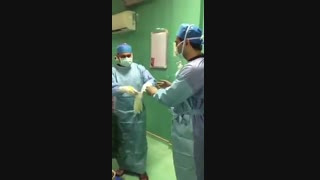 عمل تعویض مفصل زانو