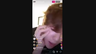 اهنگ خوندن کیوت بکهیون در لایو ♡~♡