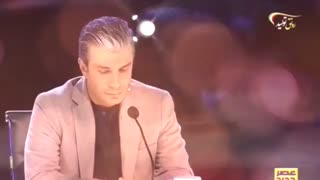 صبا بیا ببین برات چی دارم....آریا جوووون