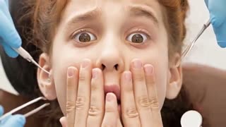 آیا ارتودنسی درد دارد؟ | دکتر لادن طیبی