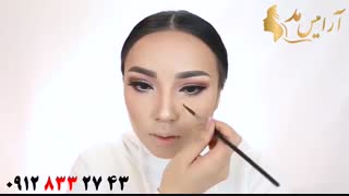 فیلم گریم و میکاپ صورت متناسب با کلاه گیس+ خال زیبایی