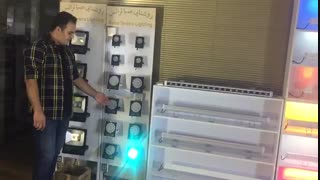 پروژکتور تخت