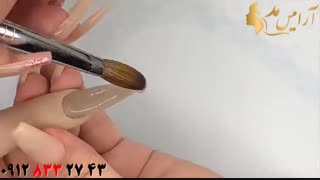 دیزاین ناخن زیبا با پولک های تزئینی + کاشت ناخن