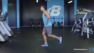 اجرای صحیح حرکت لانگ به عقب با وزن بدن