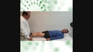 معاینه بیمار تعویض مفصل زانو بعد از ۴۵ روز