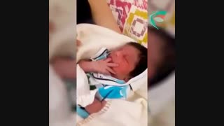 لحظه تولد نوزاد