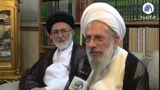 فیلم| حضور علما و شخصیت‌های حوزوی در بیت مرحوم آیت الله حائری