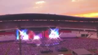 Bts ما هم یه روز جزئی از این موج میشیم ❤