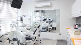 کلینیک تخصصى ارتودنسى و دندانپزشکى سیمــادنت (شعبه ستارخان)