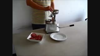 همبرگر زن نیمه خودکار