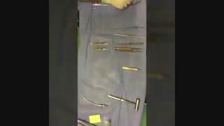 آماده کردن وسایل قبل از شروع عمل جراحی بینی