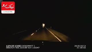 تصادف خودرو با درخت در شب
