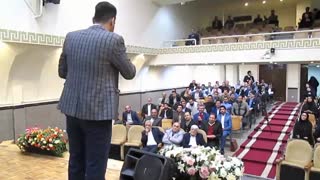 استنداپ کمدی در جشن دانشگاه