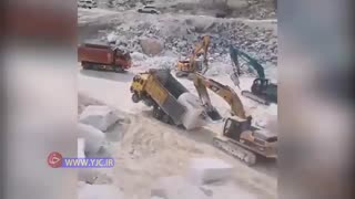 نحوه بارگیری سنگ در معدن بدون جرثقیل