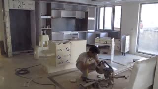 نصب کابینت های گلاس توسط نیکا چوب