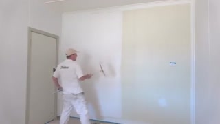 آموزش رنگ آمیزی دیوار اتاق با غلطک