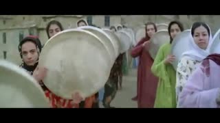 سکانسی زیبا  از فیلم نیمه ی ماه اثر بهمن قبادی